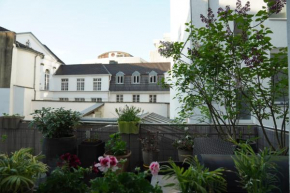 Bright, spacious apartment with a lovely terrace in the heart of Aachen